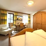 Sonnenstein Soelden, Close To Lift & Centre Apartment