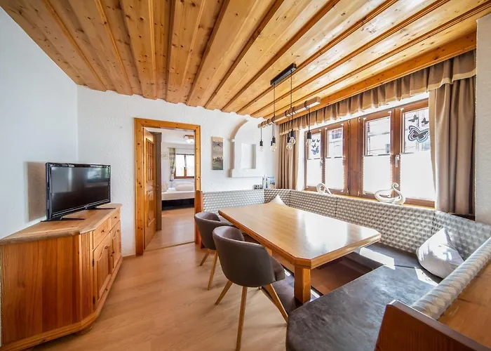 Sonnenstein Soelden, Close To Lift & Centre *