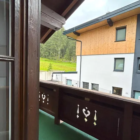 Sonnenstein Soelden, Close To Lift & Centre ゼルデン